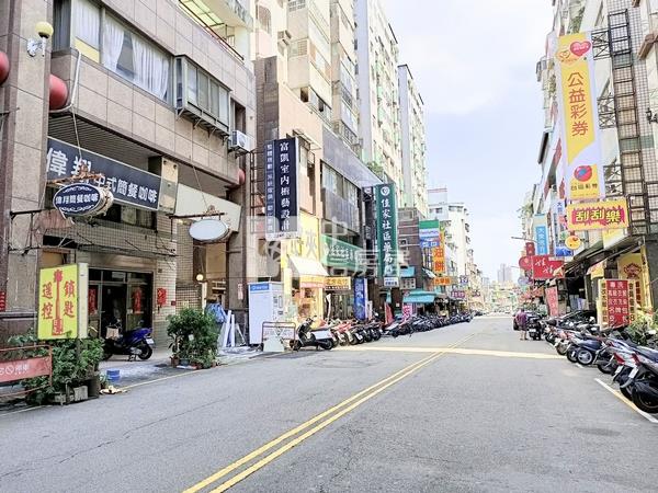 松義商圈金店面+車位房屋室內格局與周邊環境