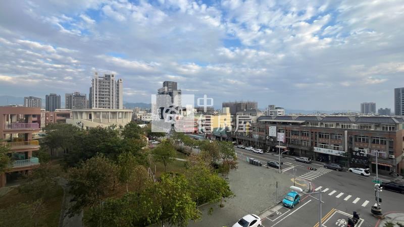水岸之星高樓採光精美三房房屋室內格局與周邊環境