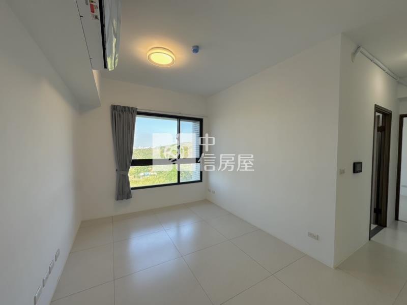 皇家極光|沙鹿市中心|絕版大兩房平車房屋室內格局與周邊環境