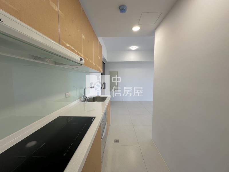 皇家極光|沙鹿市中心|絕版大兩房平車房屋室內格局與周邊環境