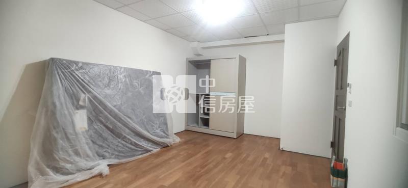 市區收租店面房屋室內格局與周邊環境