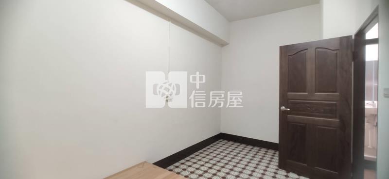 市區收租店面房屋室內格局與周邊環境