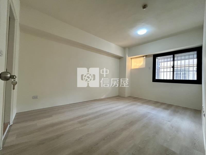 潭子矽品|大三房+車位房屋室內格局與周邊環境