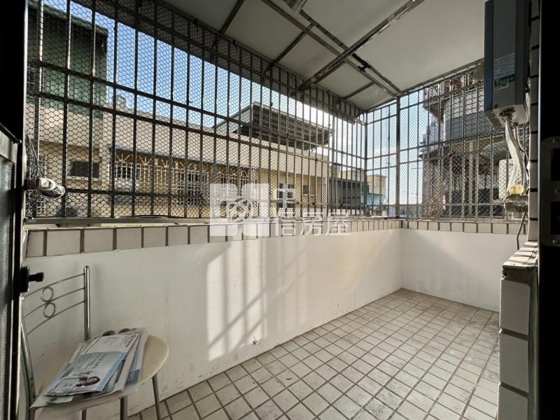潭子矽品|大三房+車位房屋室內格局與周邊環境