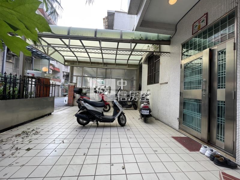 美麗新大地坪雙車別墅房屋室內格局與周邊環境