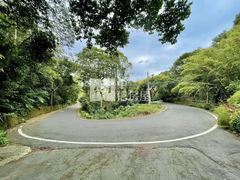 新埔黃梨園清新美農地房屋室內格局與周邊環境
