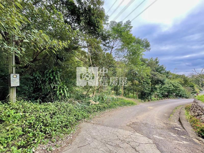 新埔黃梨園清新美農地房屋室內格局與周邊環境