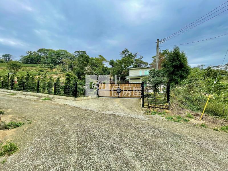 新埔黃梨園清新美農地房屋室內格局與周邊環境