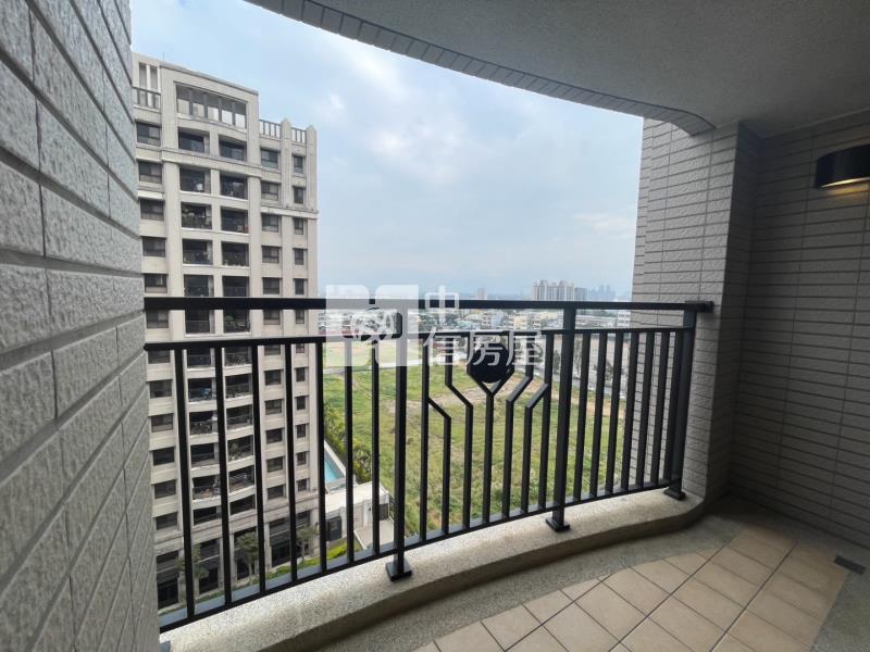 龍潭 豐邑首席匯 全新百萬裝潢 三房雙車位房屋室內格局與周邊環境