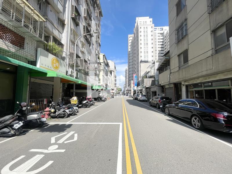 旅順路角店+車位房屋室內格局與周邊環境