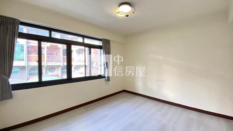 文心崇德捷運全新整理透天房屋室內格局與周邊環境