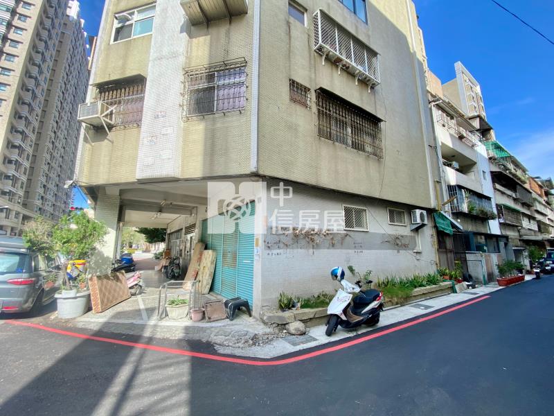 近育仁國小臨10米路三角窗面寬6米店面房屋室內格局與周邊環境