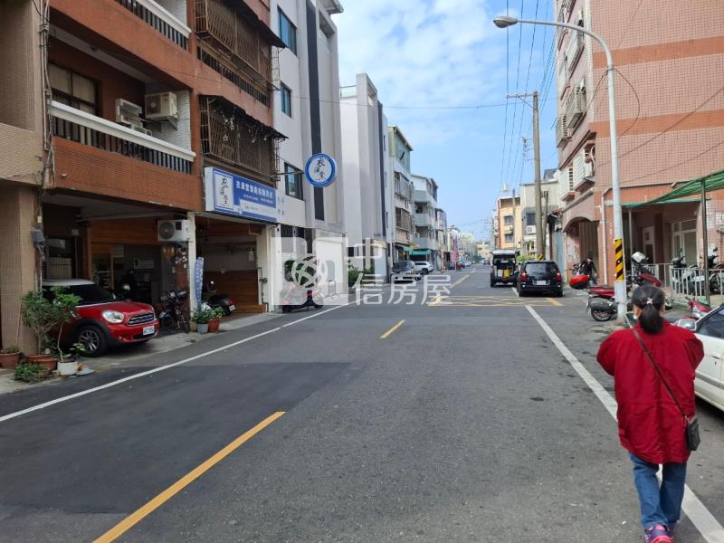 (專)屏東市鶴聲國中旁美3房電寓房屋室內格局與周邊環境