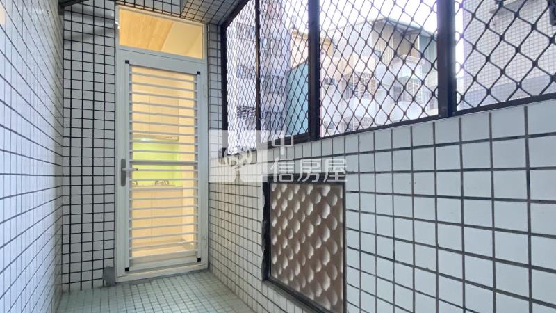 低總價正樹孝商圈漂亮三房房屋室內格局與周邊環境
