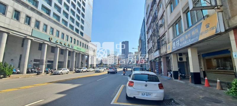 文化中心捷運站12米大面寬鑽店房屋室內格局與周邊環境
