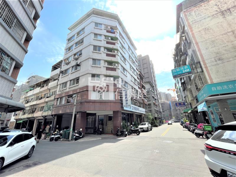 富強街大面寬角間金店面房屋室內格局與周邊環境