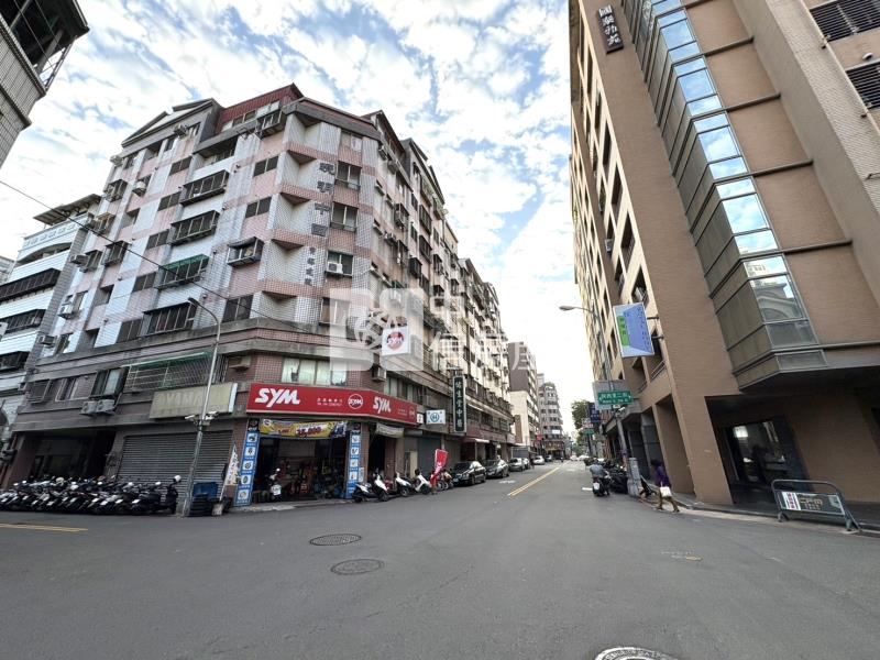曉明中國3房車位房屋室內格局與周邊環境