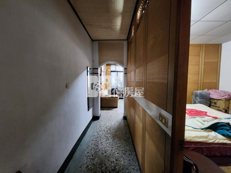 C1-92近議會溫馨透天房屋室內格局與周邊環境