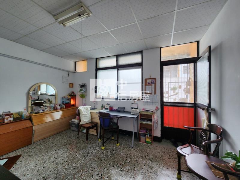 C1-92近議會溫馨透天房屋室內格局與周邊環境