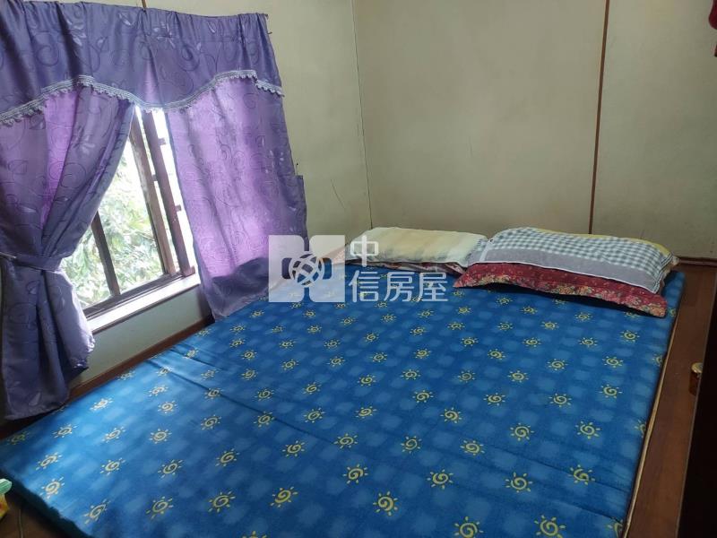 六甲區大丘園段有水電地上權果園地A房屋室內格局與周邊環境