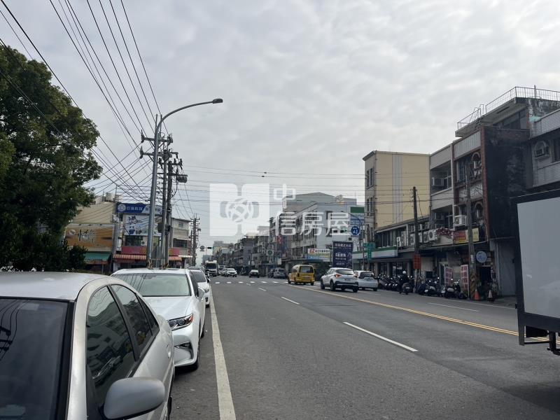 岡山87期旁三店面房屋室內格局與周邊環境
