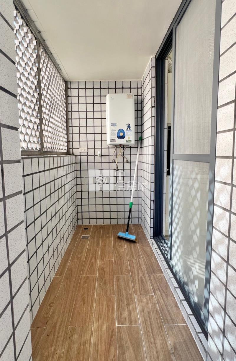 臨近曉明女中電梯3+1房房屋室內格局與周邊環境