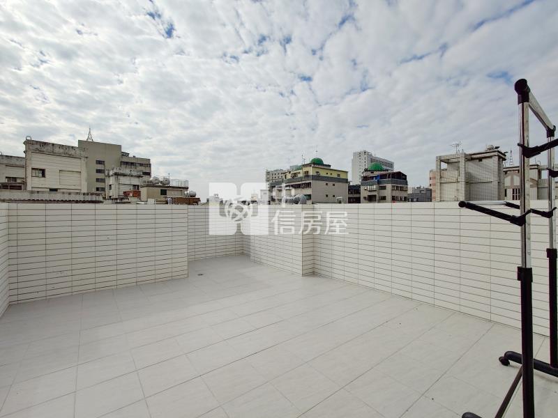 中國醫全新15間電梯透套房屋室內格局與周邊環境