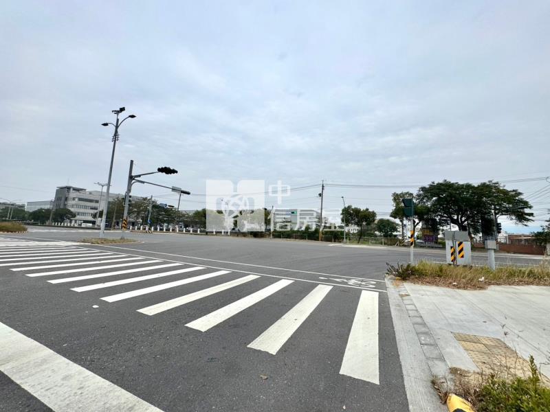 南科LM區旁都計內農地房屋室內格局與周邊環境