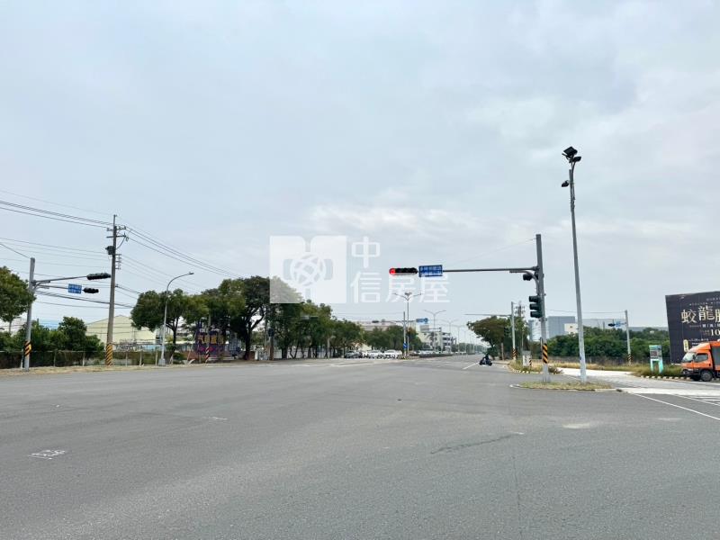 南科LM區旁都計內農地房屋室內格局與周邊環境