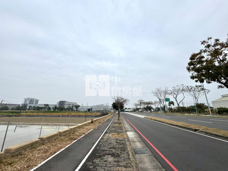 南科LM區旁都計內農地房屋室內格局與周邊環境