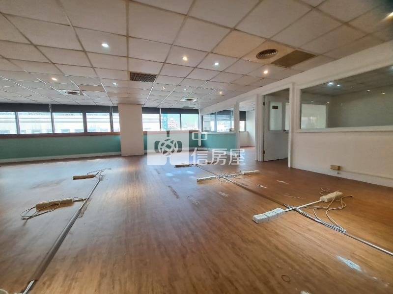 五福國中低公設華廈房屋室內格局與周邊環境
