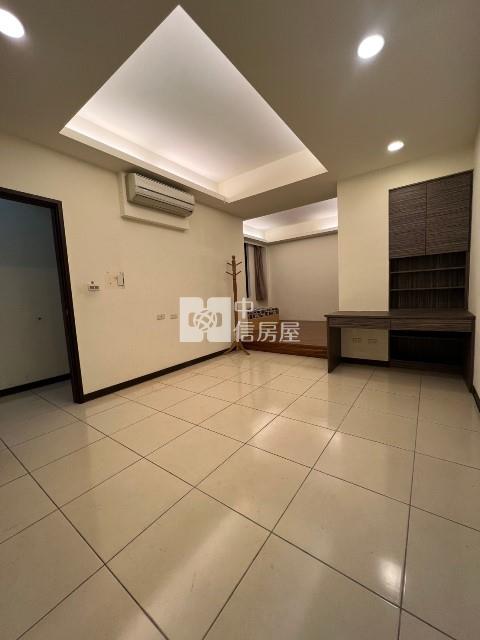 十期重劃區豪墅房屋室內格局與周邊環境