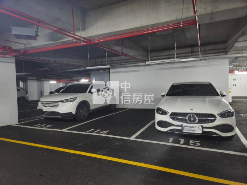 新化區享受雙併大坪數優質管理華廈+2平車房屋室內格局與周邊環境