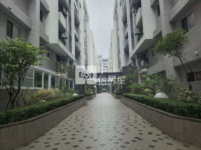 新化區享受雙併大坪數優質管理華廈+2平車房屋室內格局與周邊環境
