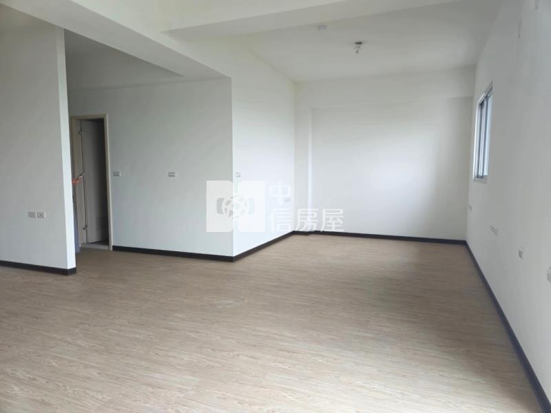 新化區享受雙併大坪數優質管理華廈+2平車房屋室內格局與周邊環境