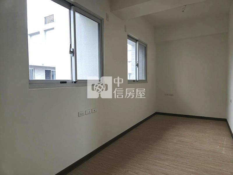 新化區享受雙併大坪數優質管理華廈+2平車房屋室內格局與周邊環境