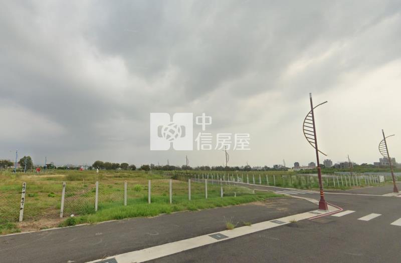 13期楓溪坐北朝南建地房屋室內格局與周邊環境