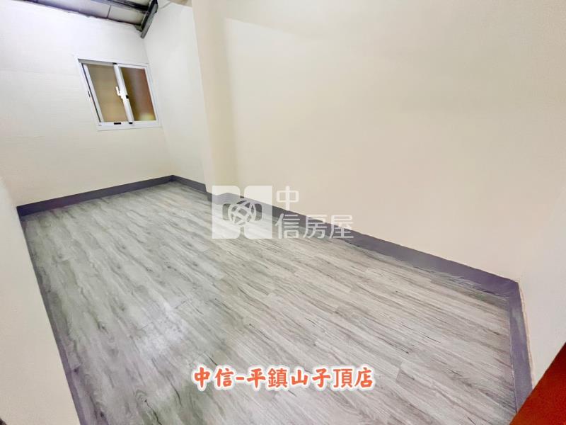 南勢重劃區稀有一樓美三房+前院停車房屋室內格局與周邊環境