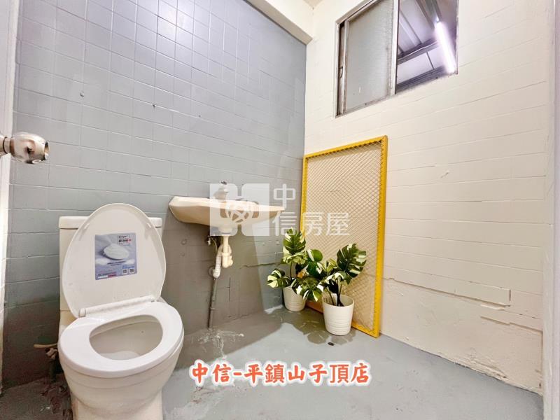 南勢重劃區稀有一樓美三房+前院停車房屋室內格局與周邊環境