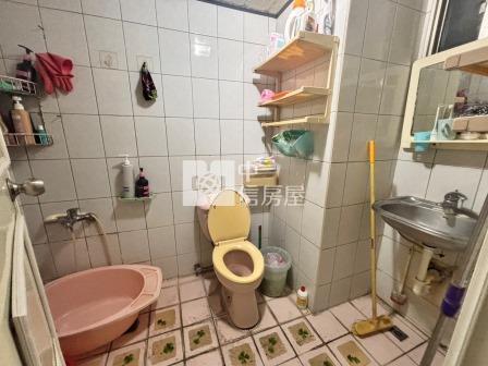 學區12米路店住房屋室內格局與周邊環境