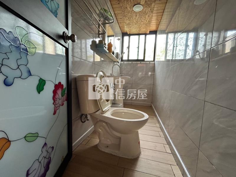 臨大內國中美建地送渡假貨櫃屋房屋室內格局與周邊環境