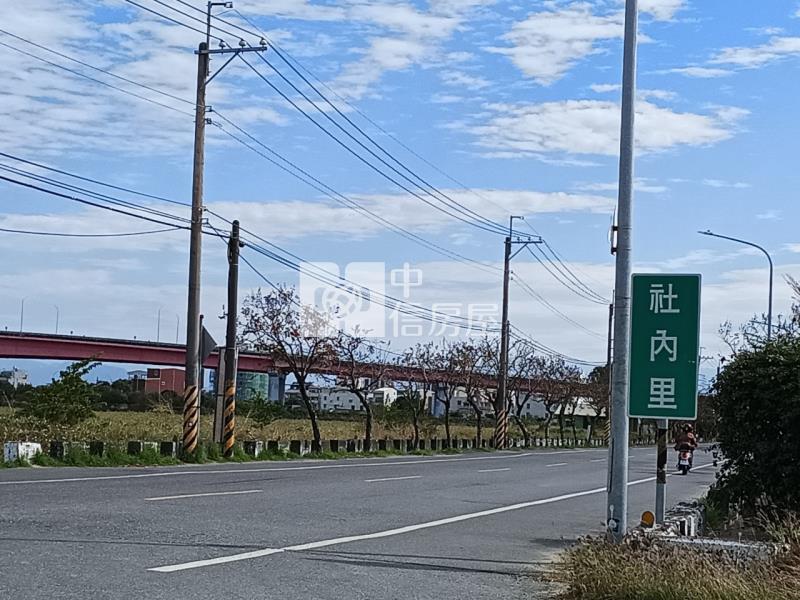 近南科國8都計美農地房屋室內格局與周邊環境
