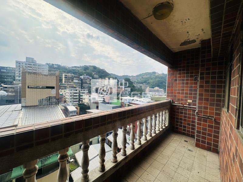 ▲安樂市場旁景觀電梯房屋室內格局與周邊環境