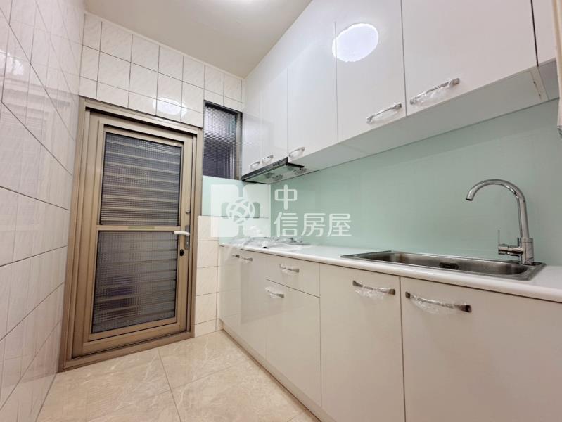 水湳新欣吉邸全新大三房房屋室內格局與周邊環境