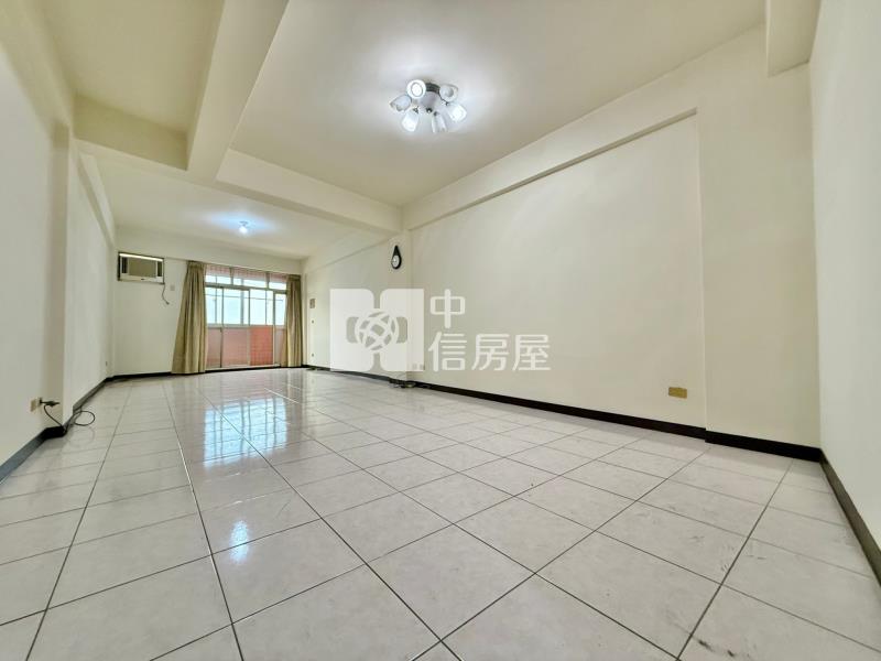 旱溪近LaLaport鄰20米路黃金賺錢透店房屋室內格局與周邊環境