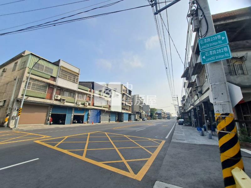 岡山715坪校區+辦公室+宿舍房屋室內格局與周邊環境