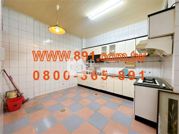 正博愛路上店面店住-891嘉義房地產房屋室內格局與周邊環境