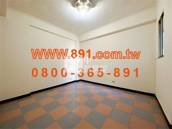 正博愛路上店面店住-891嘉義房地產房屋室內格局與周邊環境