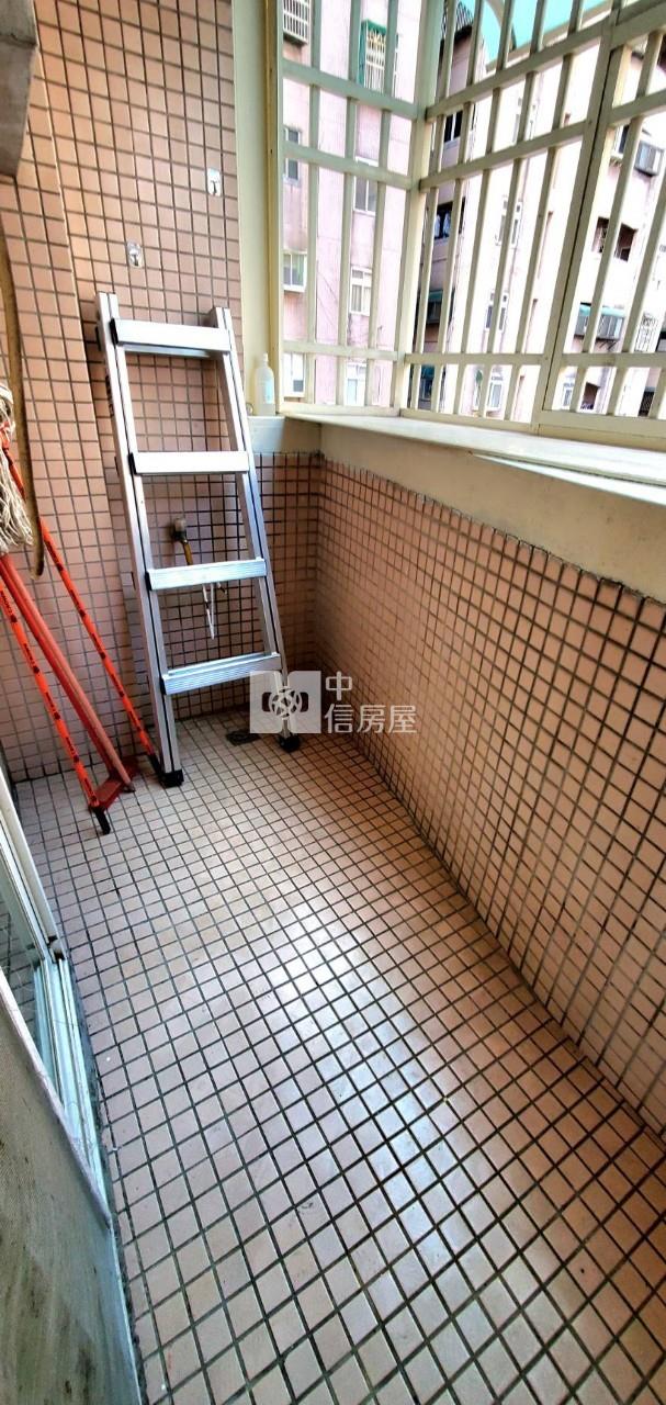 台北比佛利低總價3房+車位房屋室內格局與周邊環境