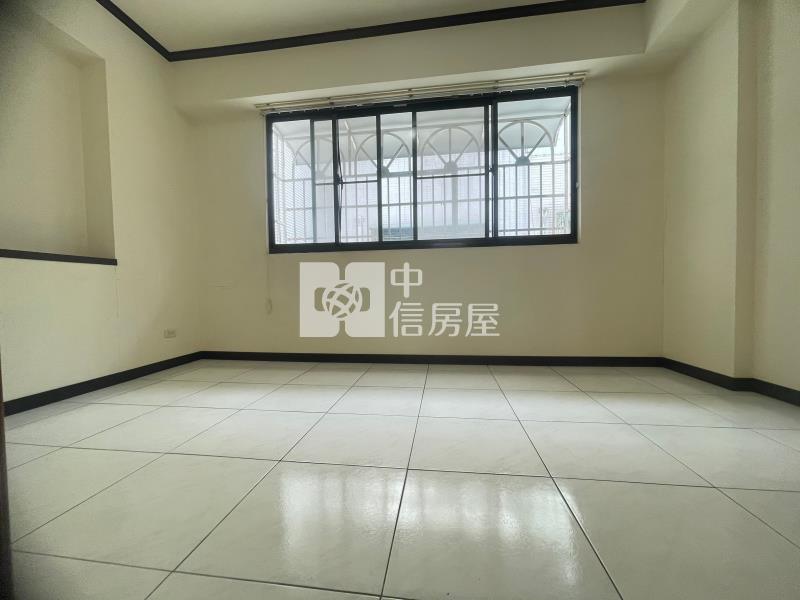 鄭子寮超優質車墅房屋室內格局與周邊環境